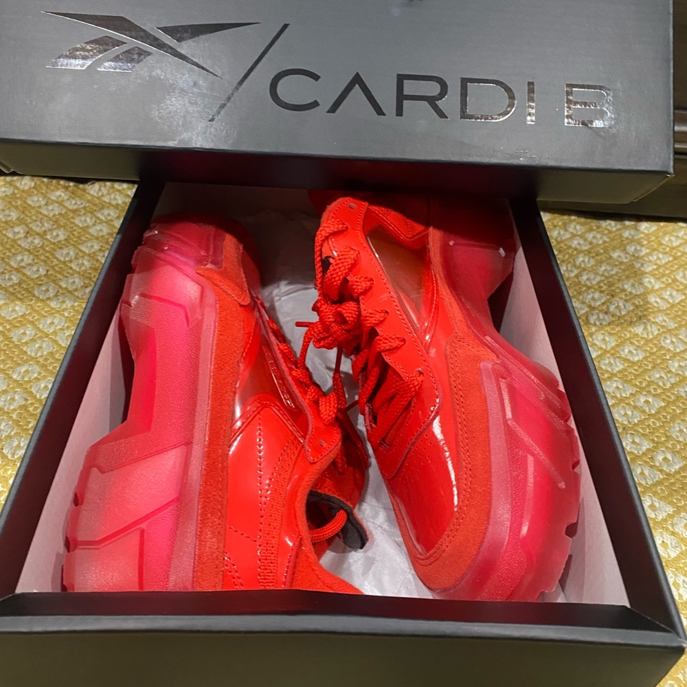 The original Cardi B all red Reebok shoes Women’s size 8